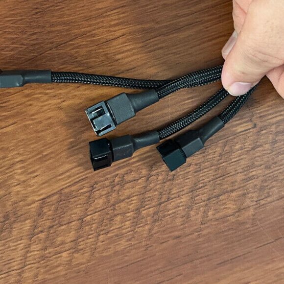 PWM Fan Splitter 1 to 4 COnverter 12 in - Picture 5 of 7